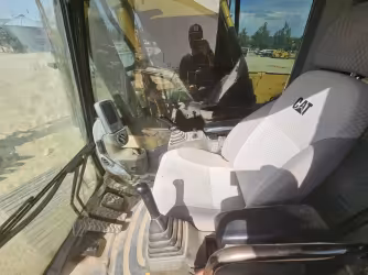 Generation-Cat 330 Medium excavators-interior